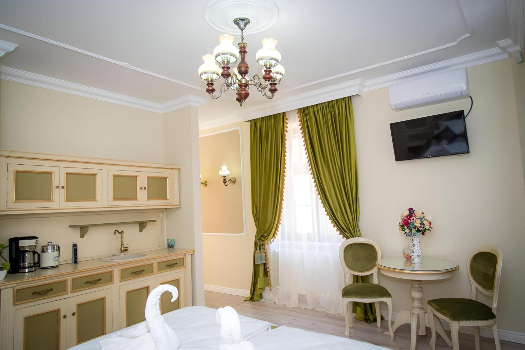 Cochet House Sibiu Aparthotel ภายนอก รูปภาพ