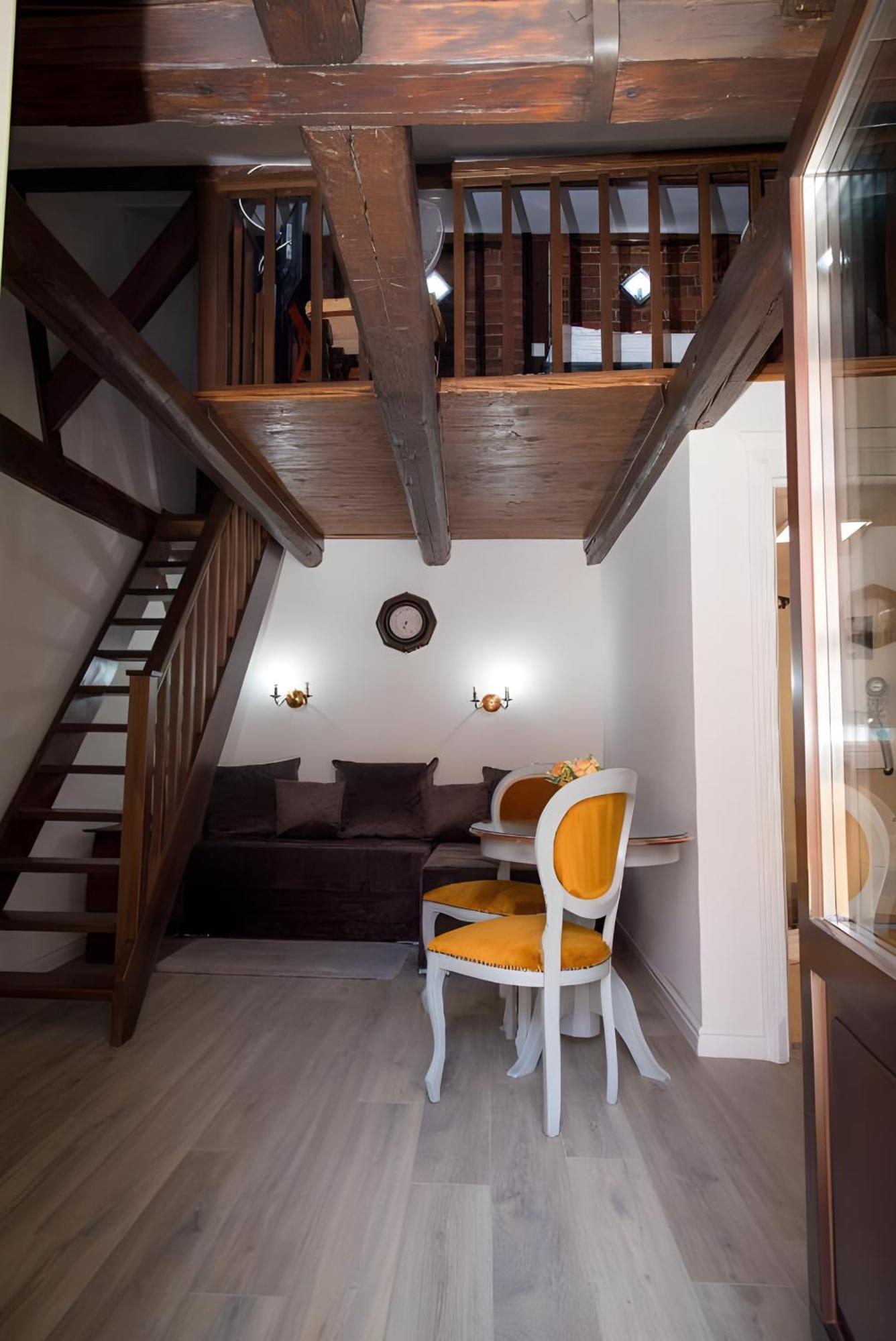 Cochet House Sibiu Aparthotel ภายนอก รูปภาพ